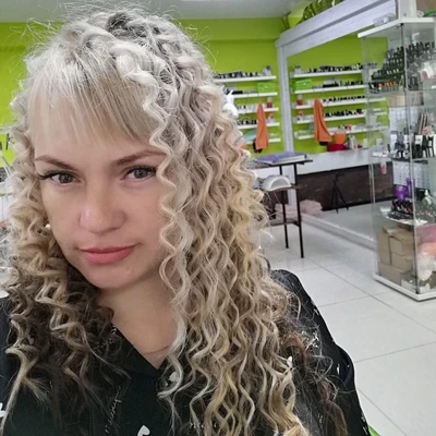 Елена Сазанова