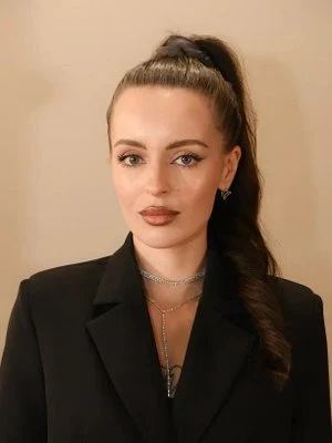 Шура Шапкина