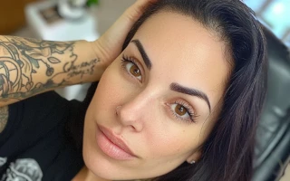 Дизайн бровей