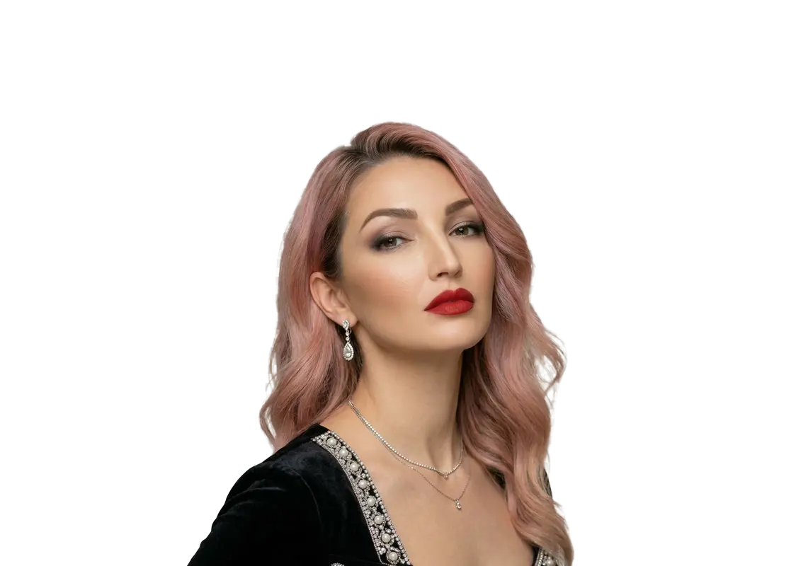 Карьера Belle Hub